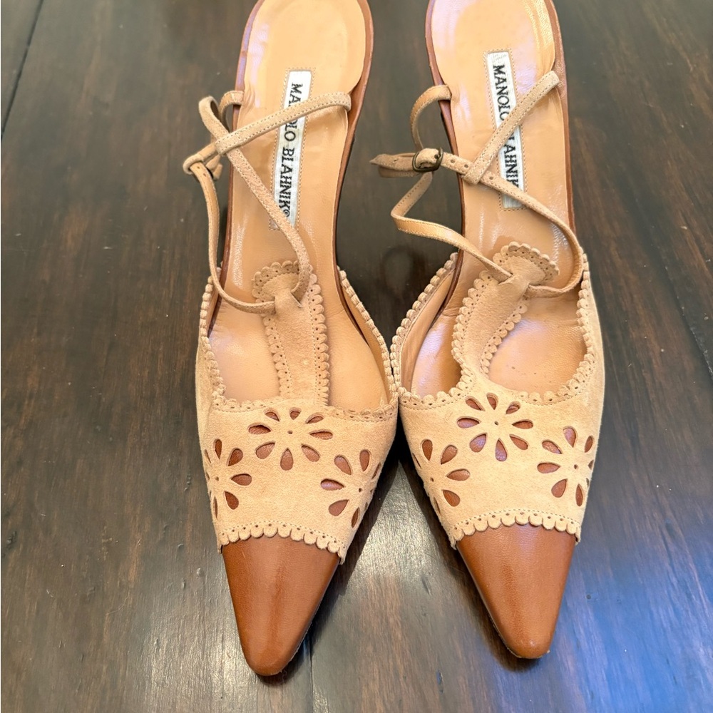 Manolo Blahnik Beige and Brown Heels